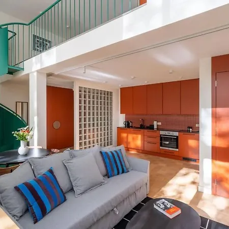 Bright Designer Loft In The City Center Apartment