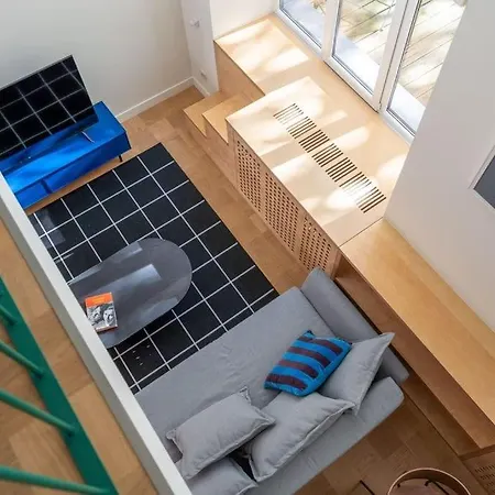 Bright Designer Loft In The City Center Апартаменты